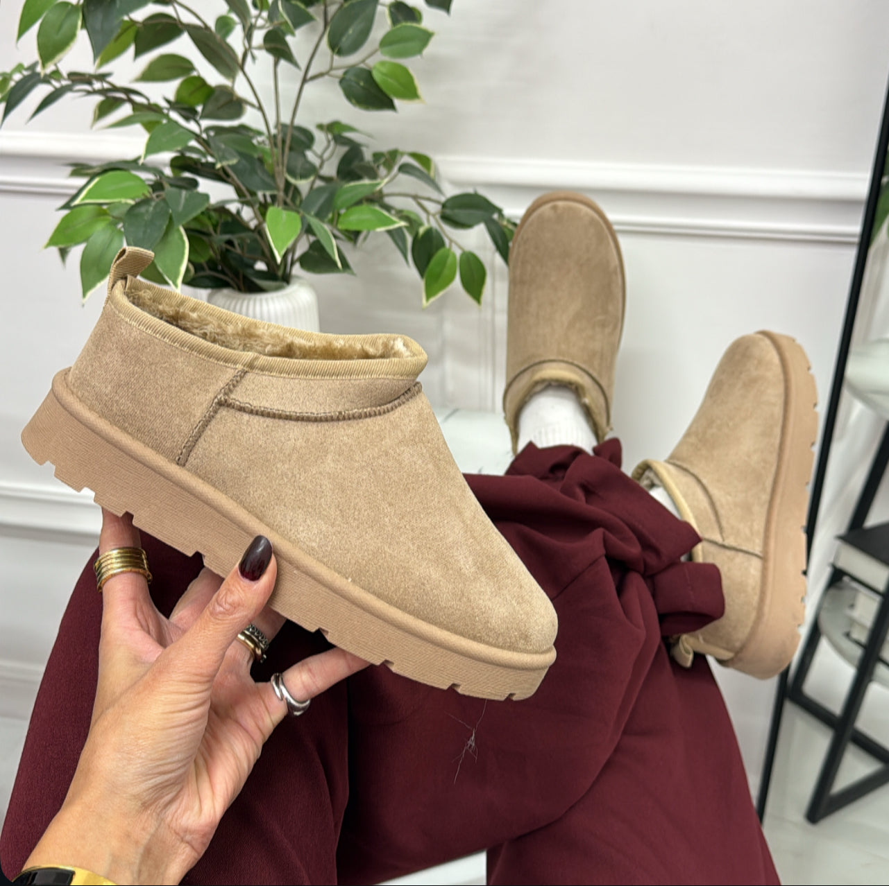 Nastya - Stivaletto Eskimo Boots Comodo Beige
