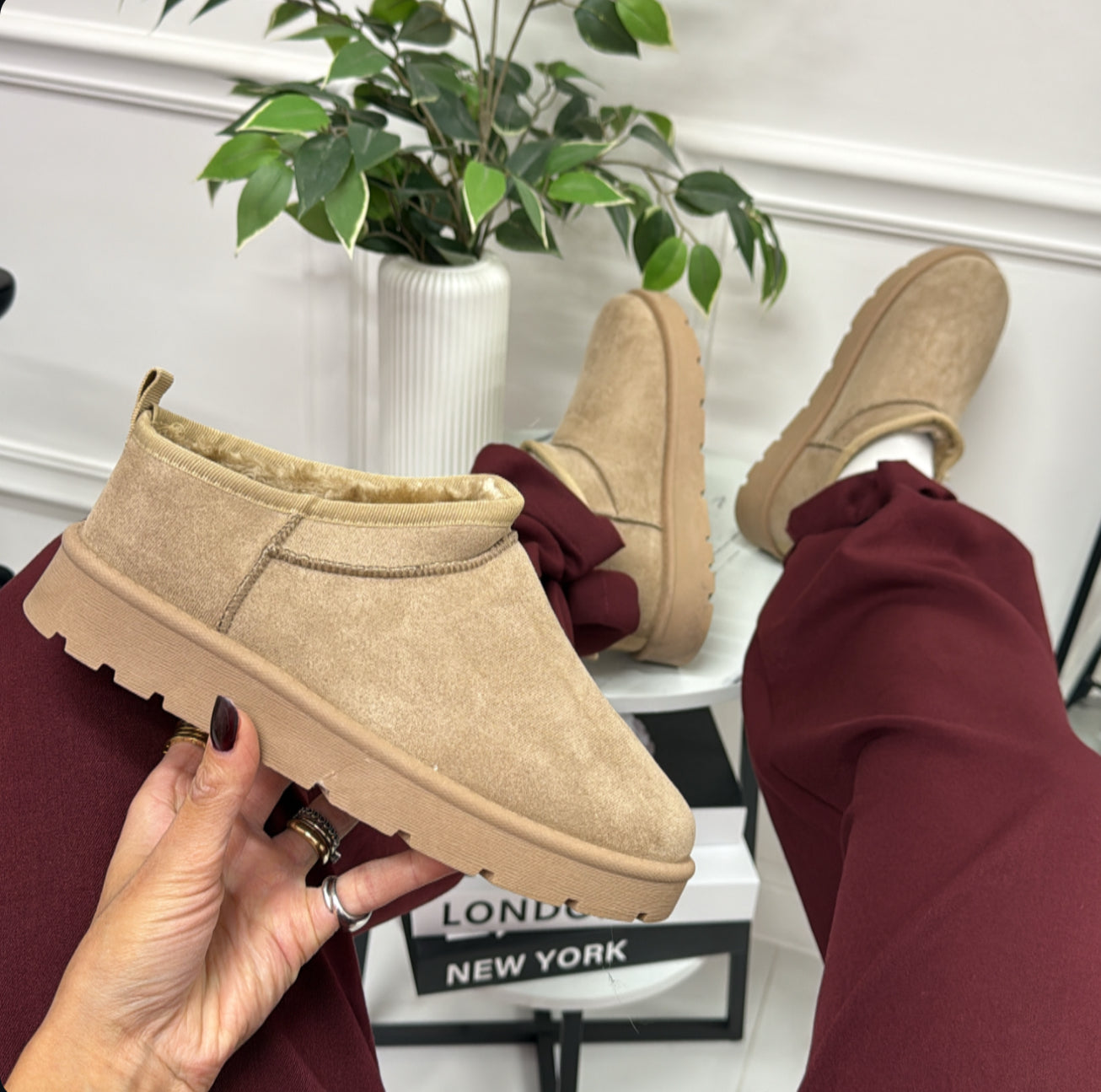 Nastya - Stivaletto Eskimo Boots Comodo Beige