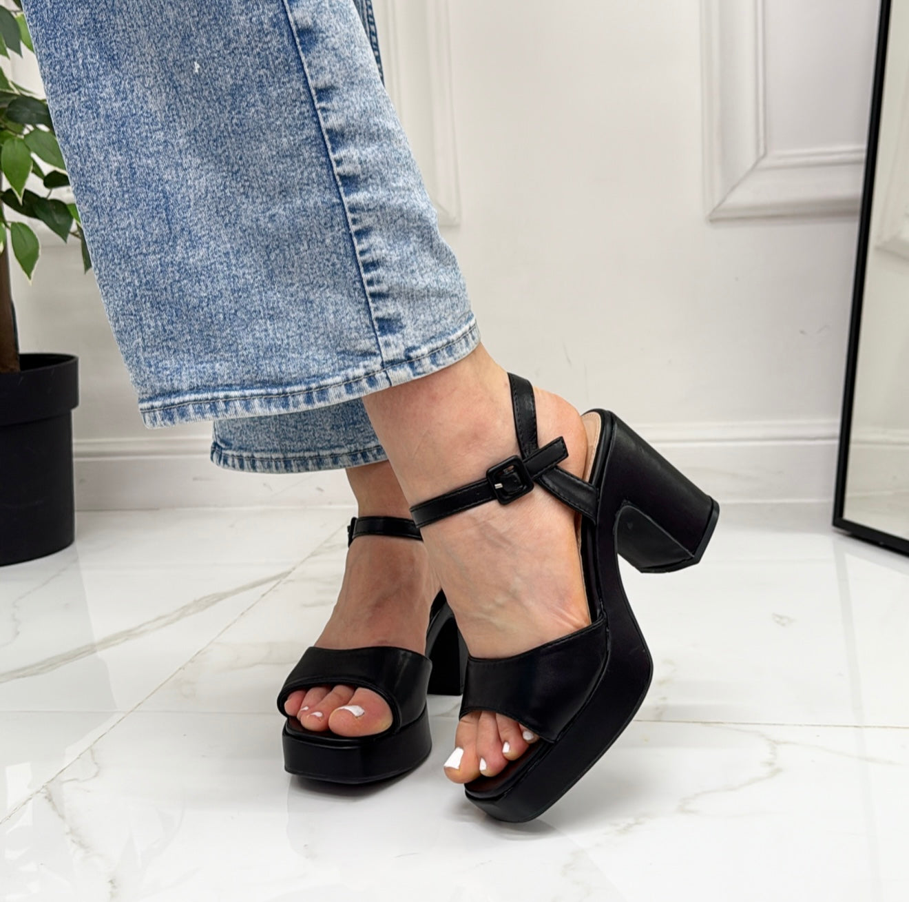 Nairi - Sandalo Donna Scarpa Tacco  Nero