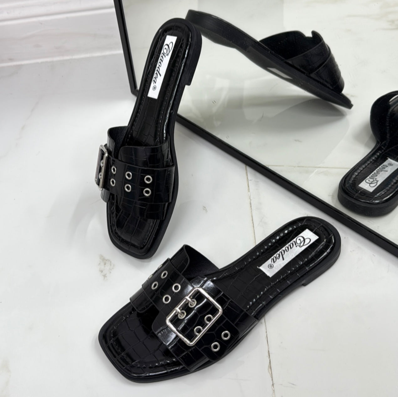 Arisa - Sandalo Ciabatte Donna Casual Comode Nero