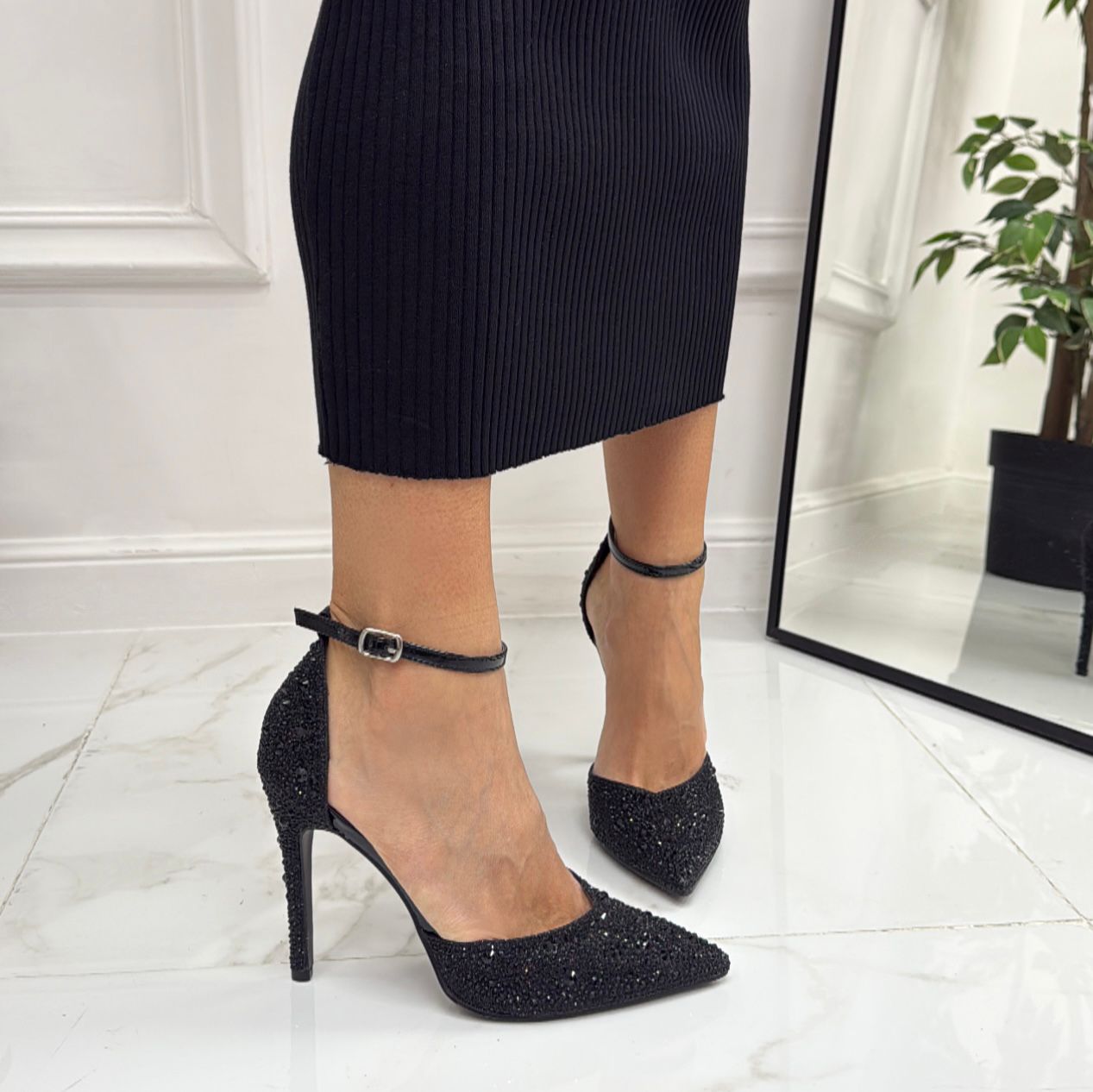 Isa - Décolleté Donna Tacco Spillo Punta Strass Nero