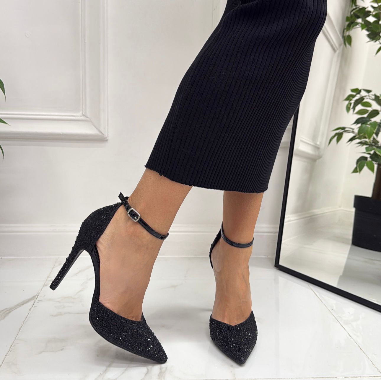 Isa - Décolleté Donna Tacco Spillo Punta Strass Nero