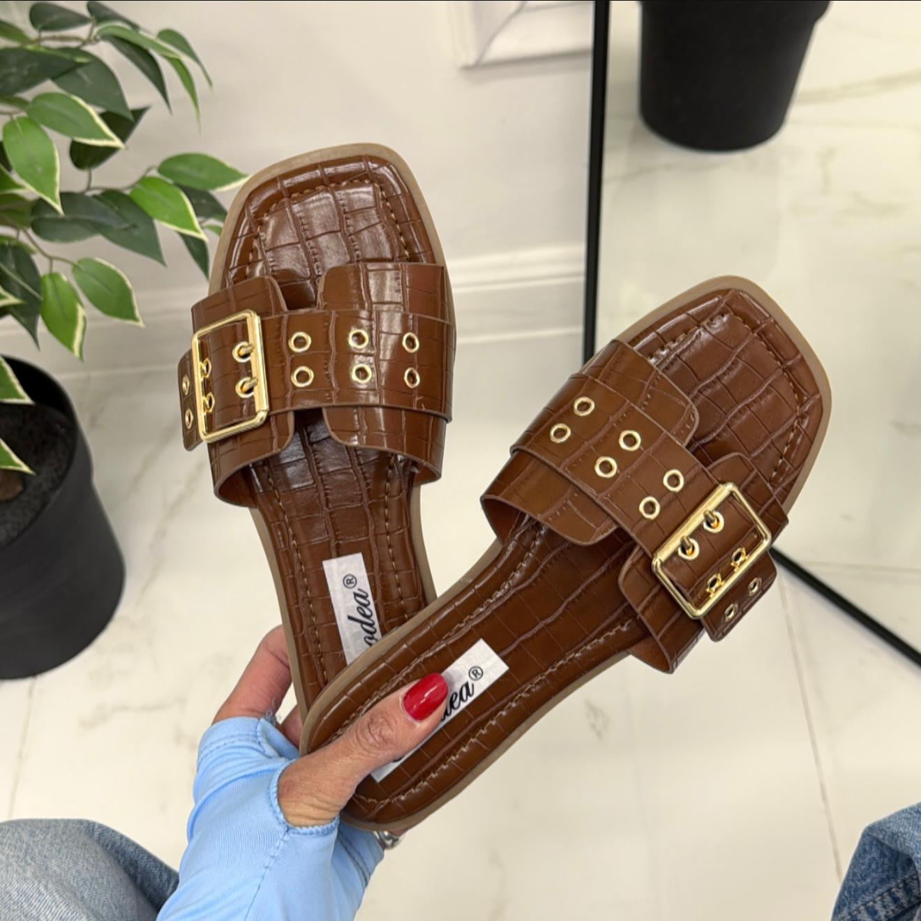 Arisa - Sandalo Ciabatte Donna Casual Comode Marrone