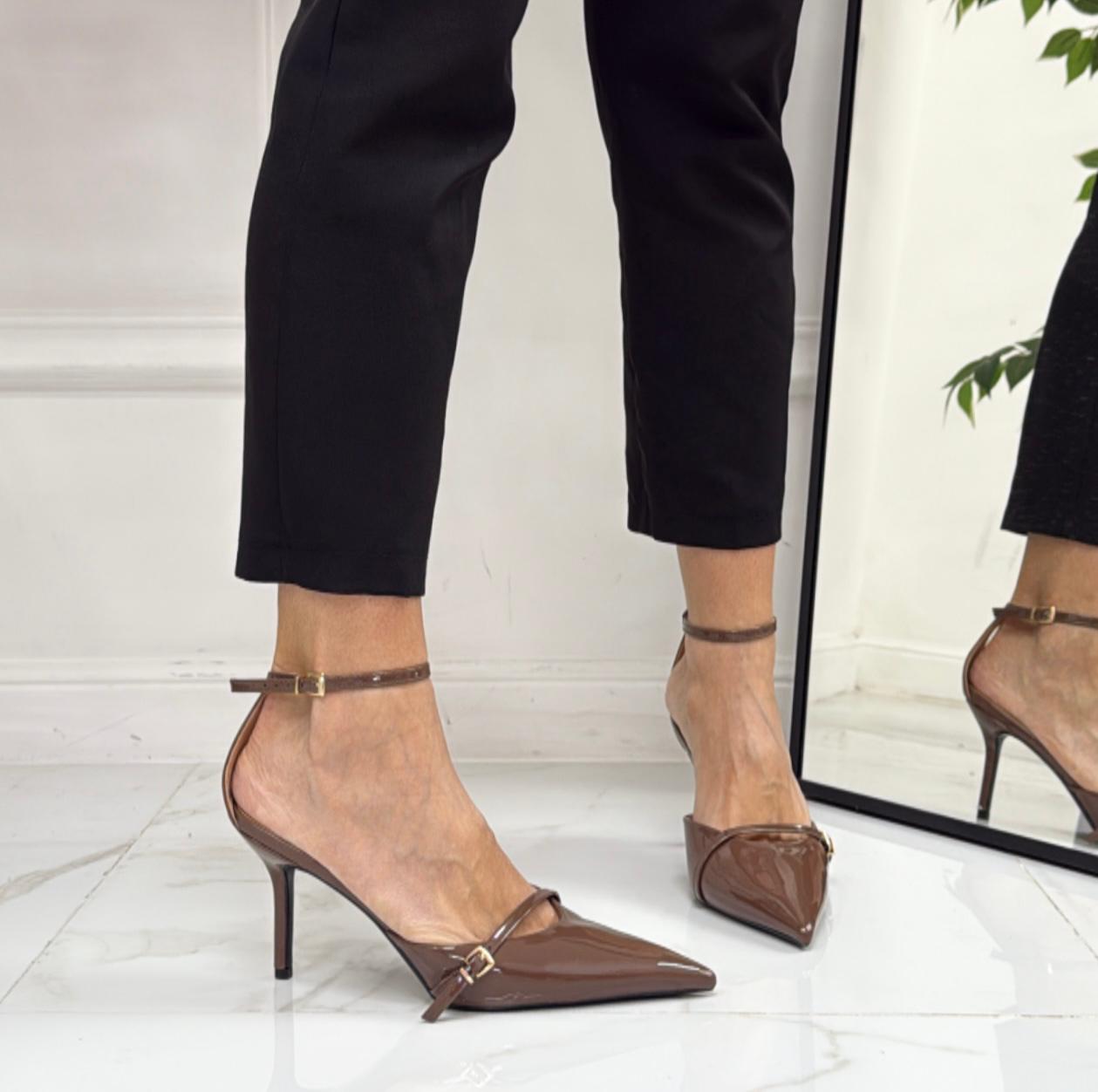 Penelope - Décolleté Donna Cinturino Tacco Spillo Basso Elegante Marrone