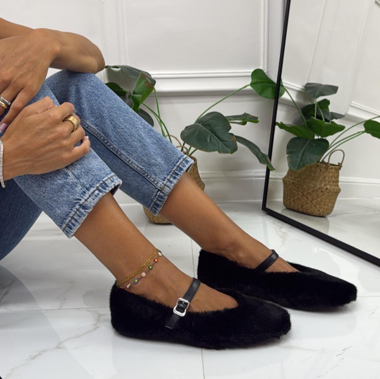 Isabella - Scarpa Donna Ballerina Punta Traforata Nero
