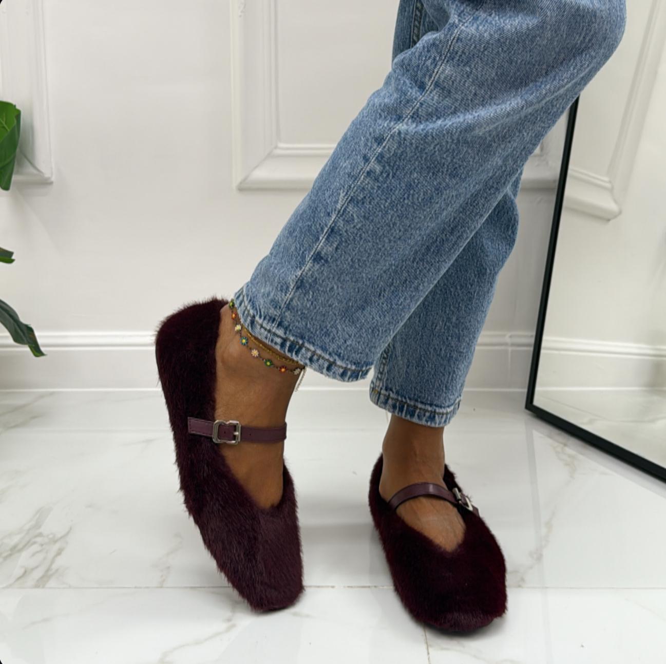 Isabella - Scarpa Donna Ballerina Punta Traforata Bordeaux
