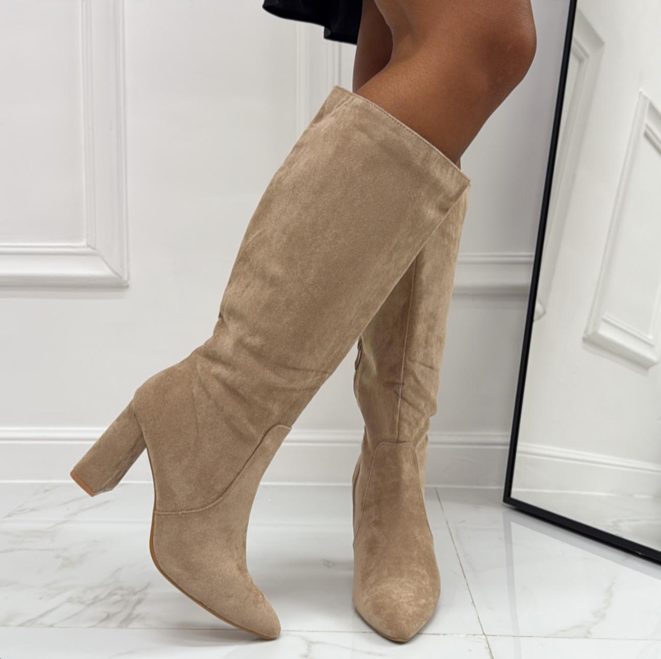 Maika - Stivali Donna Tacco Quadrato Alto Punta Beige