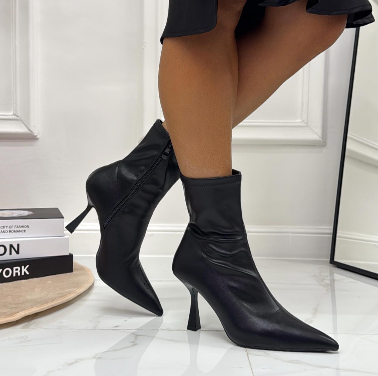 Sophie - Stivaletto Donna Calzino Tacco A Clessidra Punta Comodo Nero
