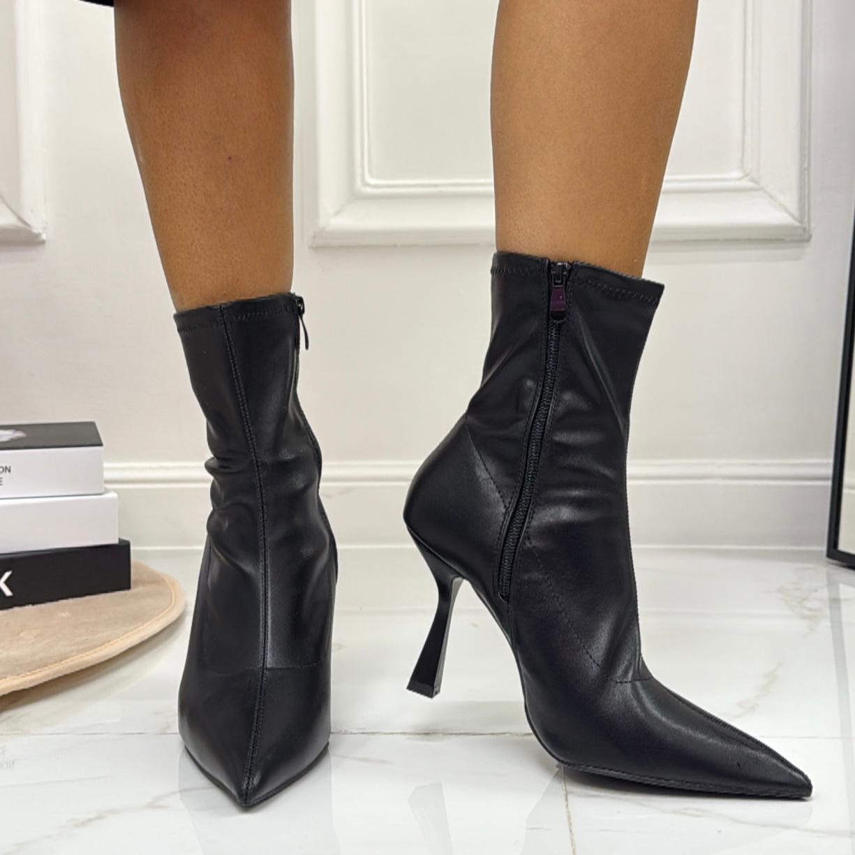 Sophie - Stivaletto Donna Calzino Tacco A Clessidra Punta Comodo Nero