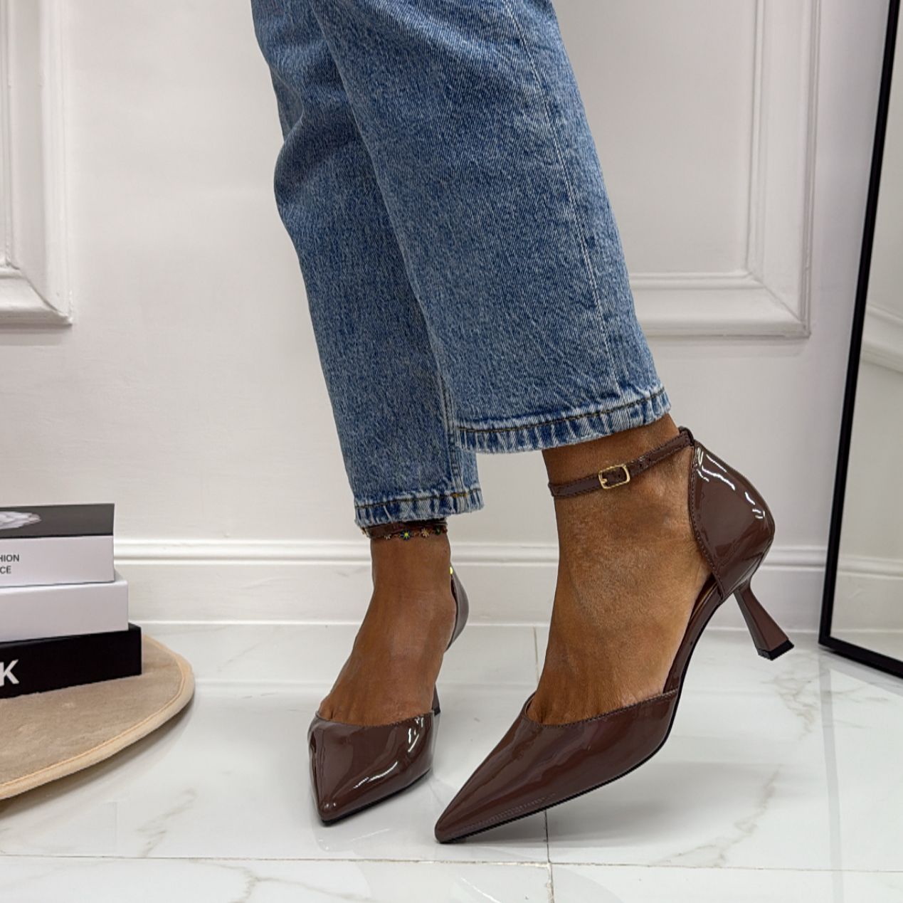 Karissa - Décolleté Donna Tacco A Spillo Punta Vernice Elegante Marrone
