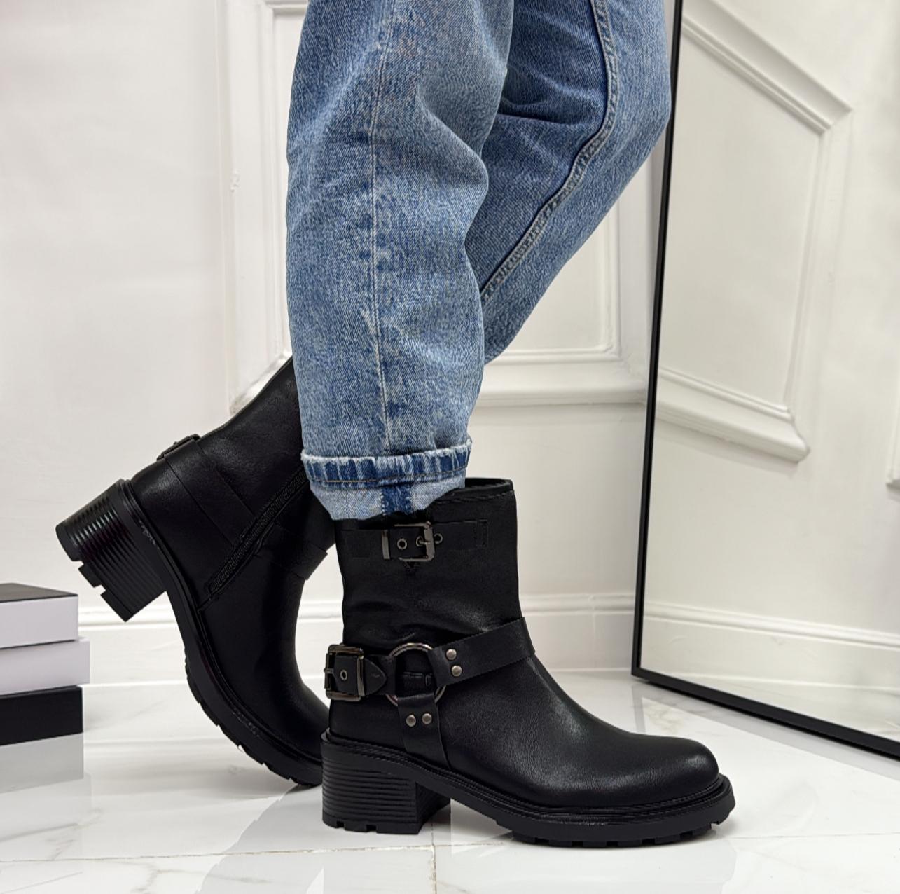 Ally - Stivaletti Bassi Anfibi Fibbie Punta Comodo Casual Nero