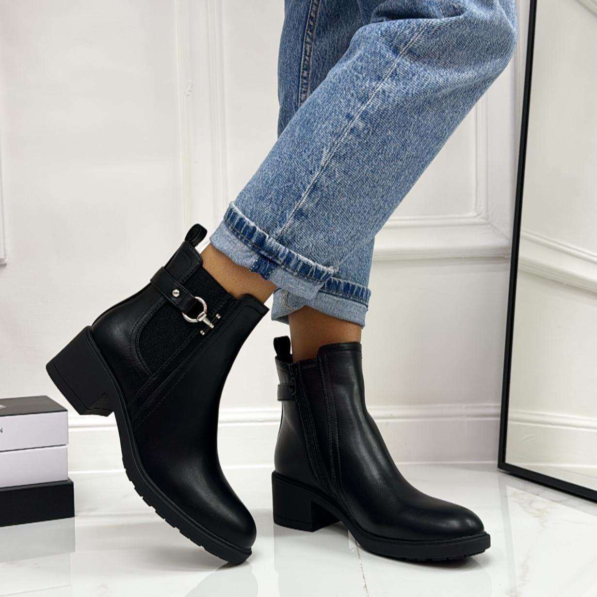 Bruna - Stivaletto Anfibio Donna Scarpa Basso Casual Comodo Fibbia Nero