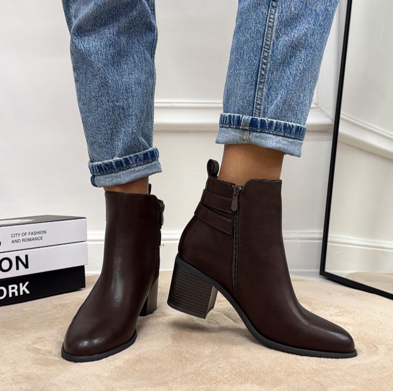 Francy - Stivaletto Donna Scarpa Punta Casual Comodo Fibbia Marrone