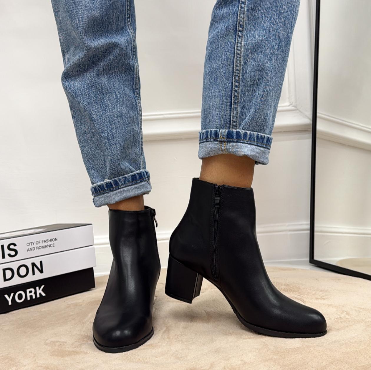 Faye - Stivaletto Donna Scarpa Punta Tonda Casual Comodo Nero