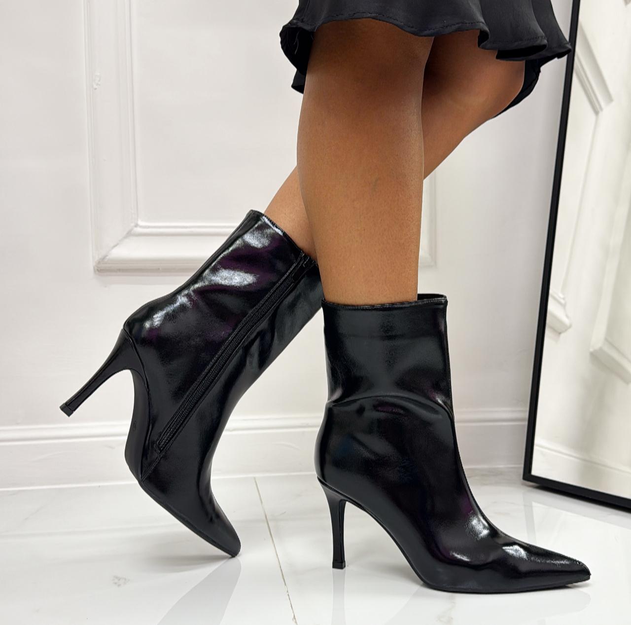 Marilyn - Stivaletti Donna a Punta Lucido con Tacco Alto Nero