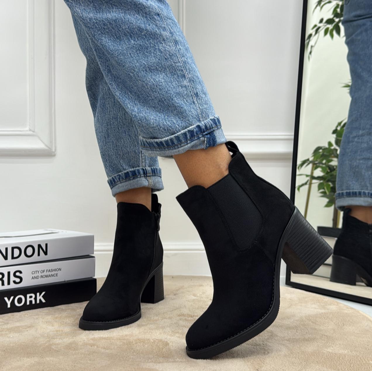 Ramona - Stivaletto Donna Scarpa Punta Casual Comodo Nero