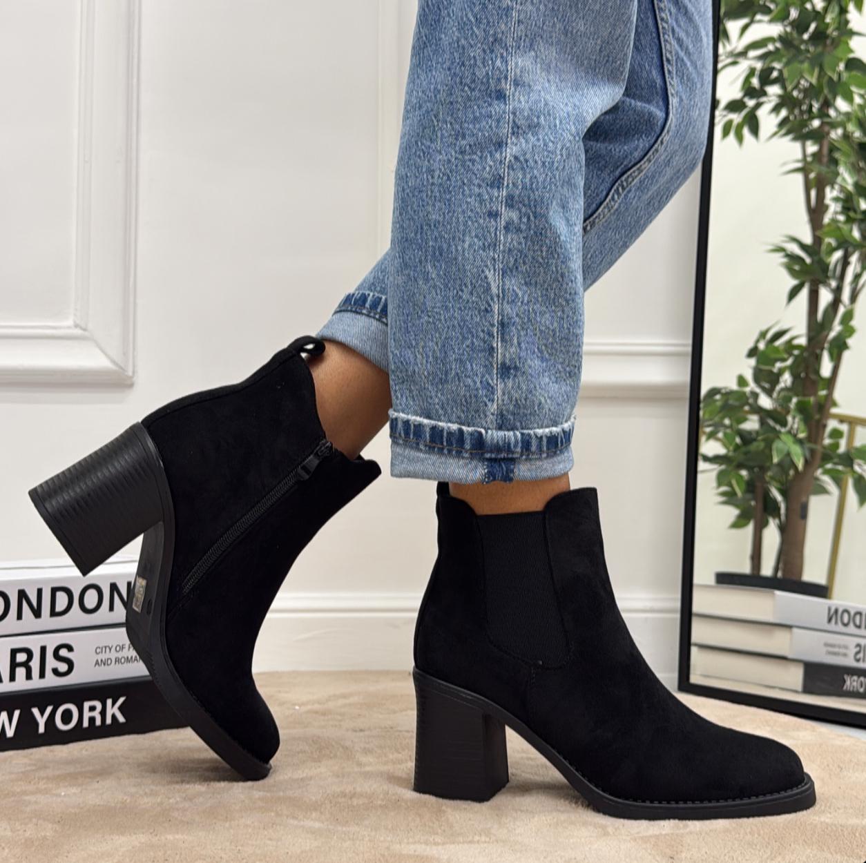 Ramona - Stivaletto Donna Scarpa Punta Casual Comodo Nero