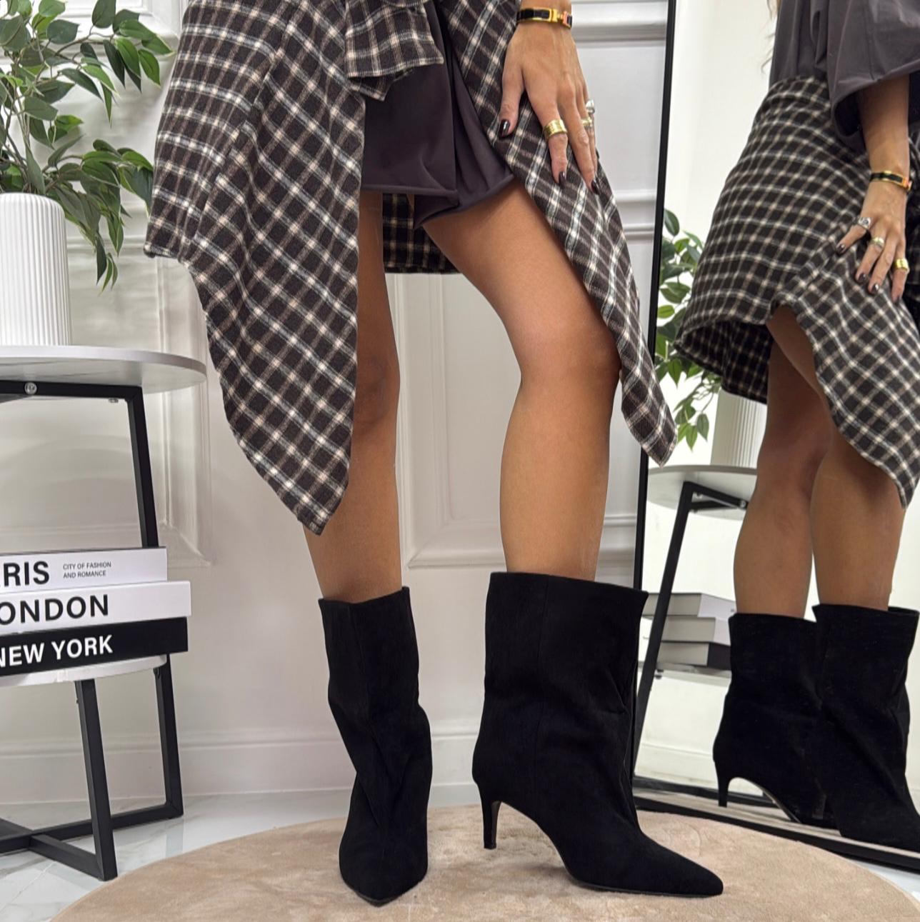 Elettra - Stivaletti Donna Basso Tacco Punta Casual Elegante Nero