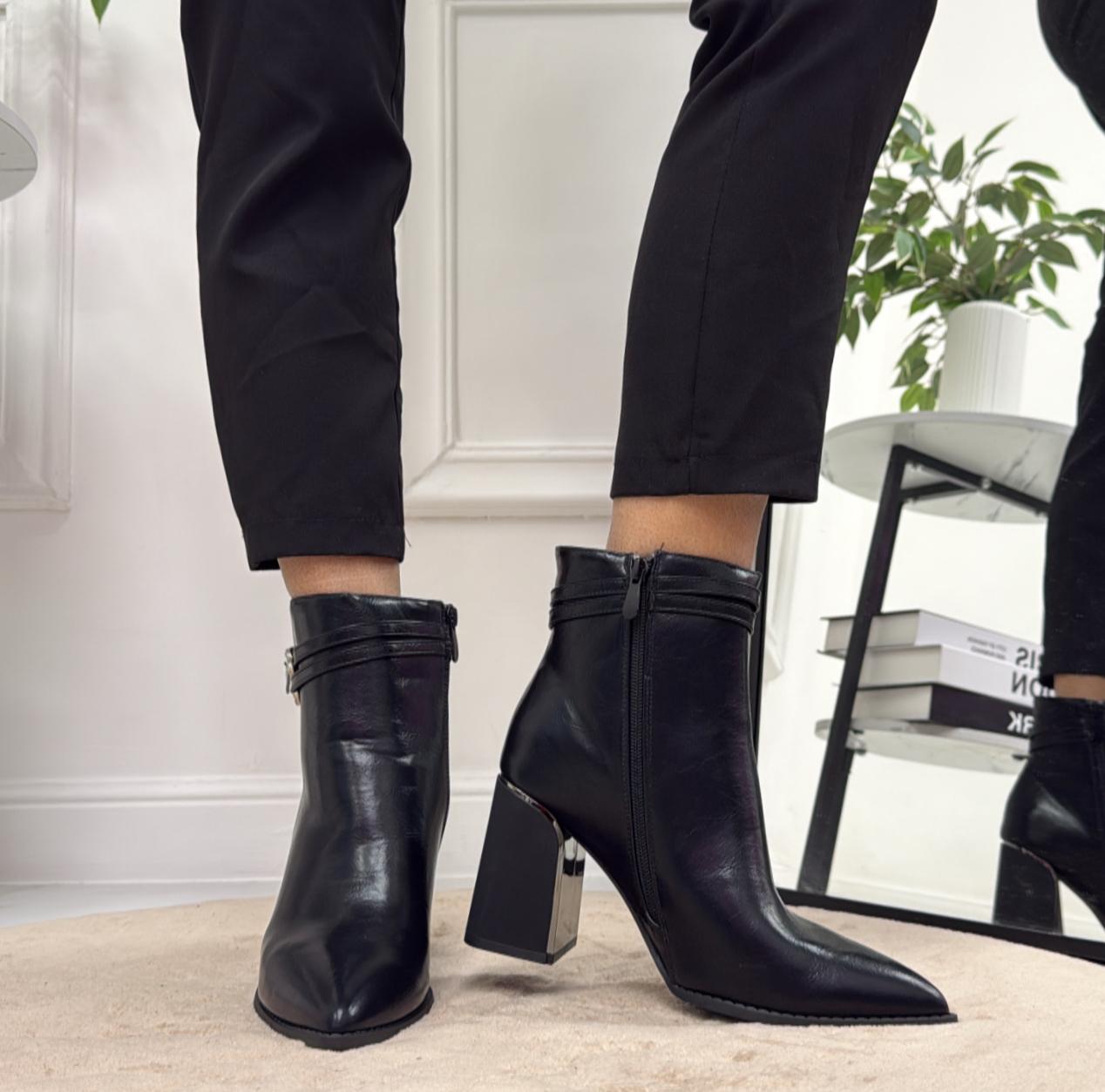 Federica - Stivaletto Donna Scarpa Punta Casual Comodo Nero