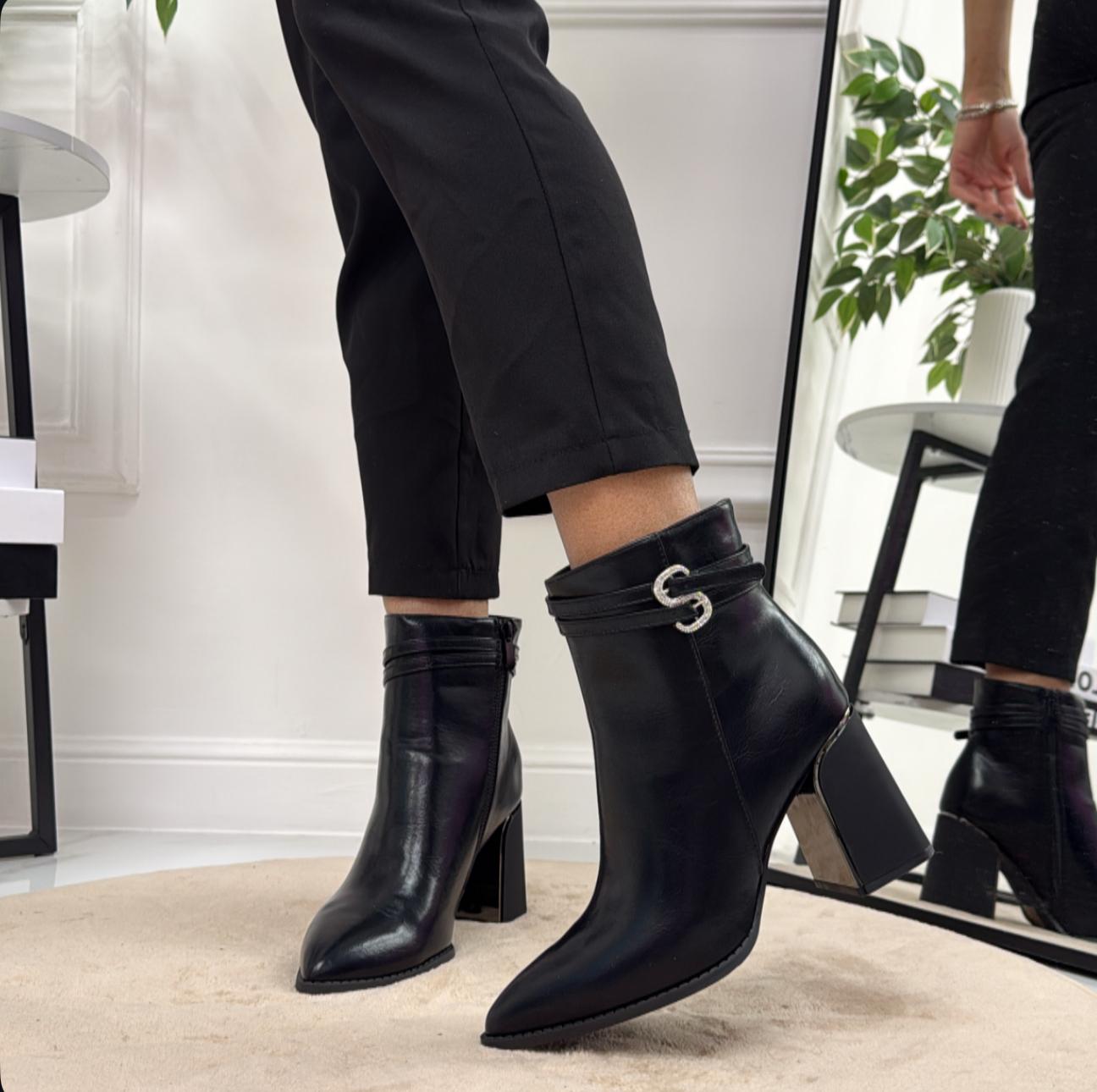 Federica - Stivaletto Donna Scarpa Punta Casual Comodo Nero