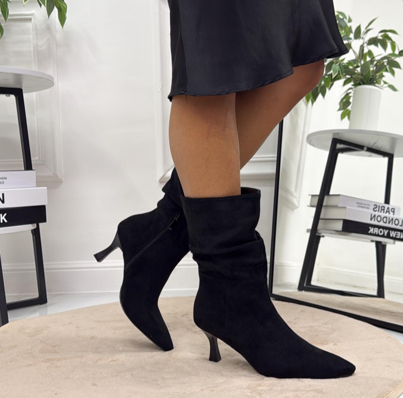 Caroline - Stivale Donna Alto Tacco Punta Casual Elegante Nero