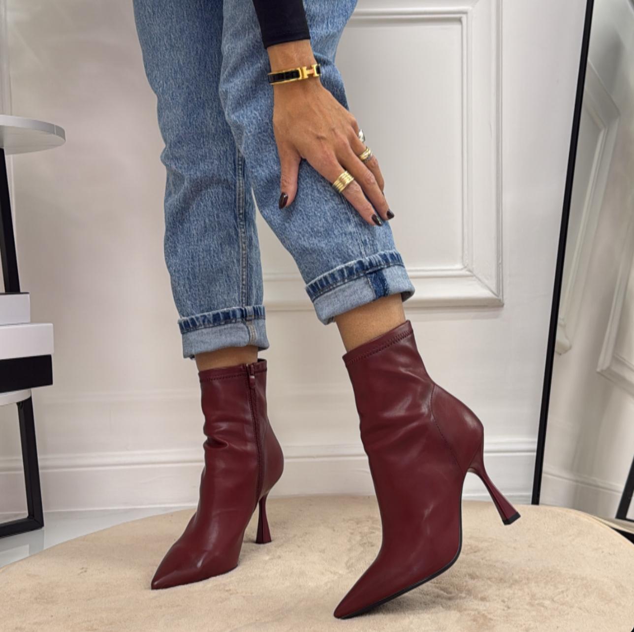 Sophie - Stivaletto Donna Calzino Tacco A Clessidra Punta Comodo Bordeaux