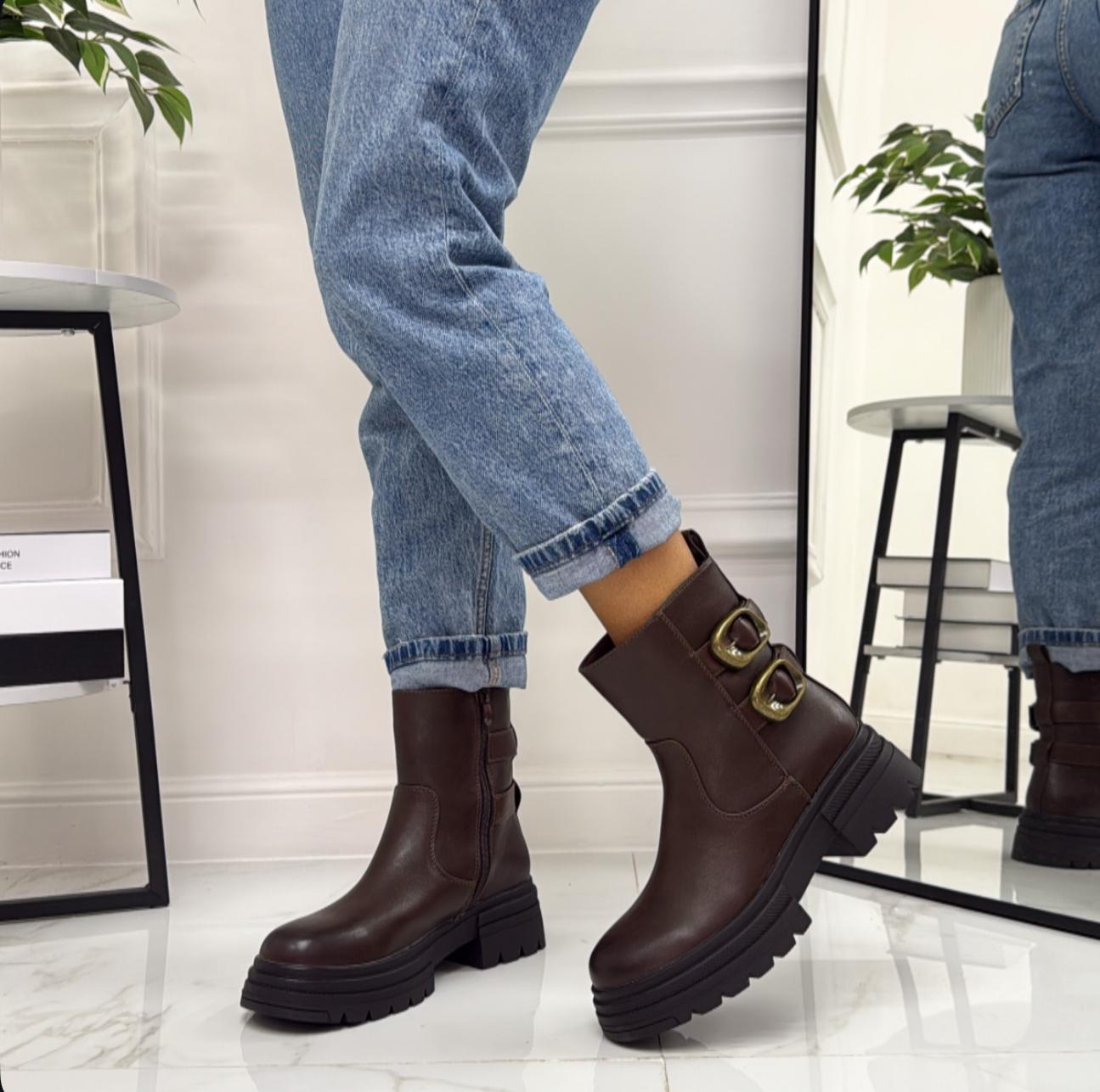 Priscilla - Stivaletto Anfibio Donna Scarpa Basso Casual Fibbia Marrone