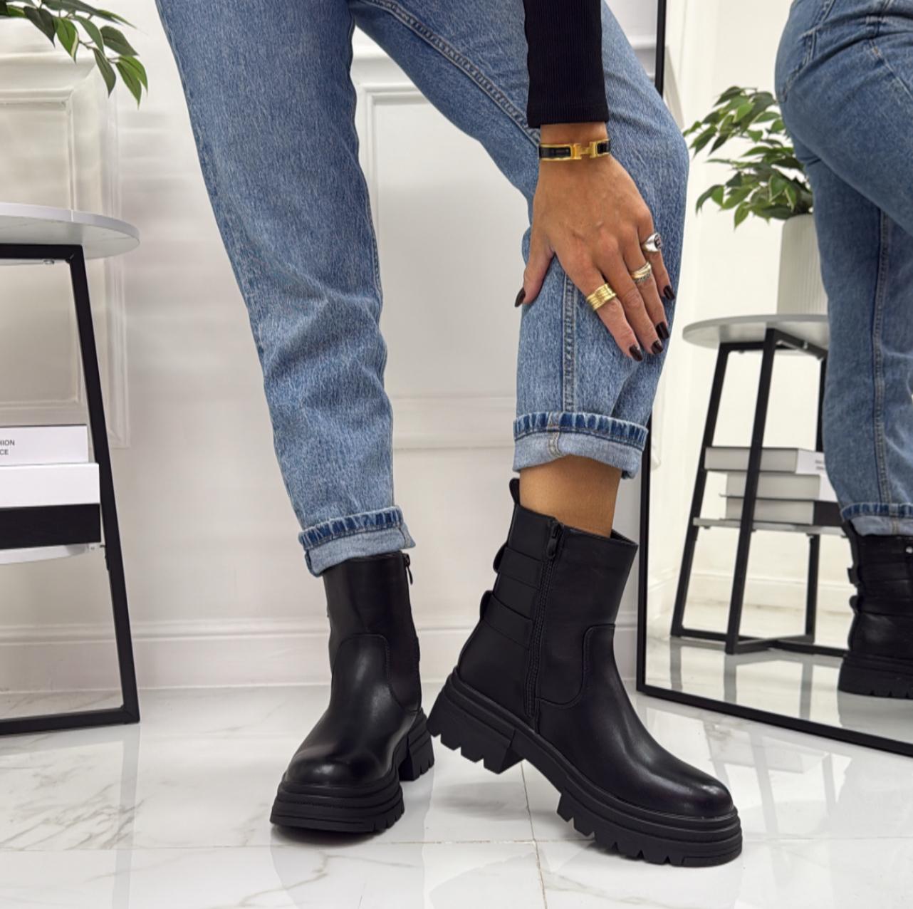 Priscilla - Stivaletto Anfibio Donna Scarpa Basso Casual Fibbia Nero