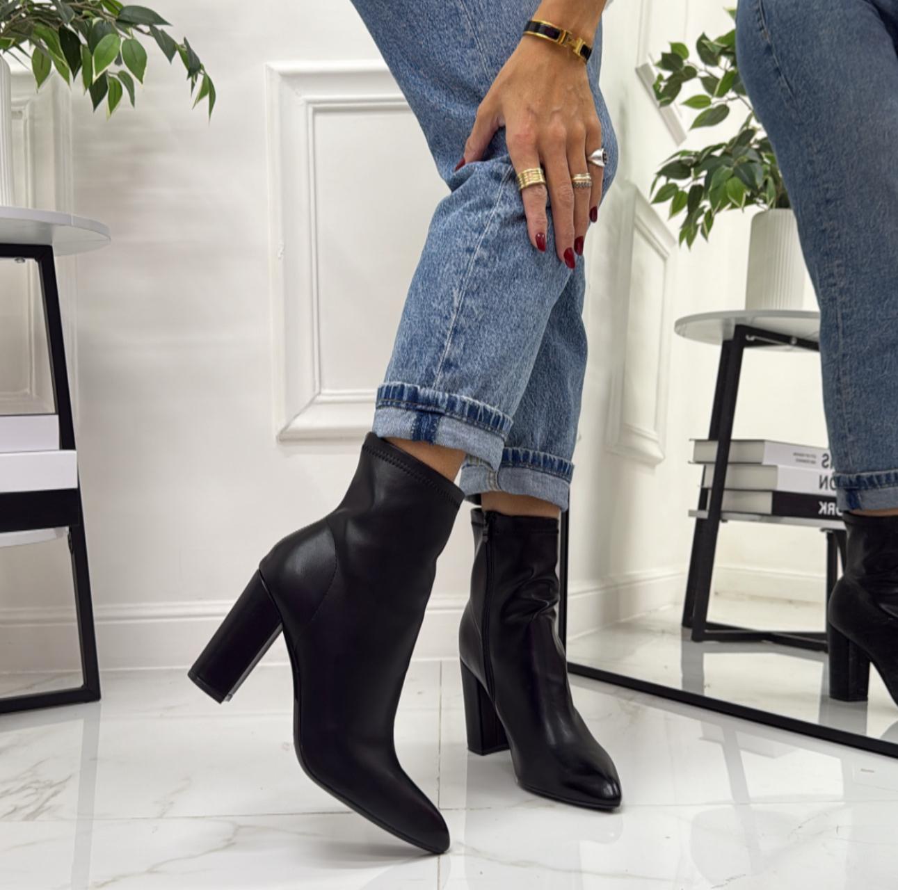 Rielle - Stivaletto Donna Tacco Quadrato Punta Comodo Nero