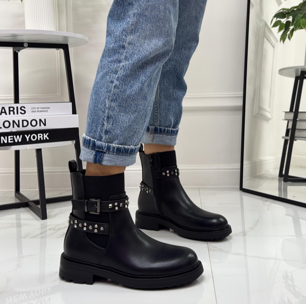 Saphira - Stivaletto Anfibio Donna Scarpa Basso Casual Fibbia Nero