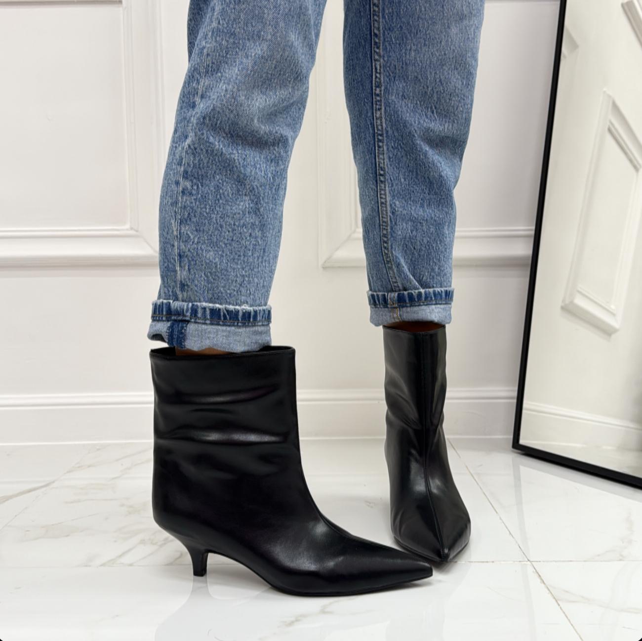Joia - Stivale Donna Basso Tacco Punta Casual Elegante Nero